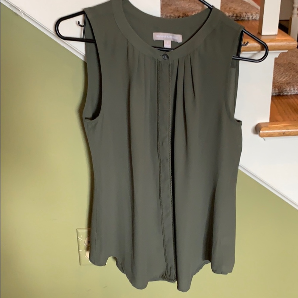 Banana republic sleeveless blouse